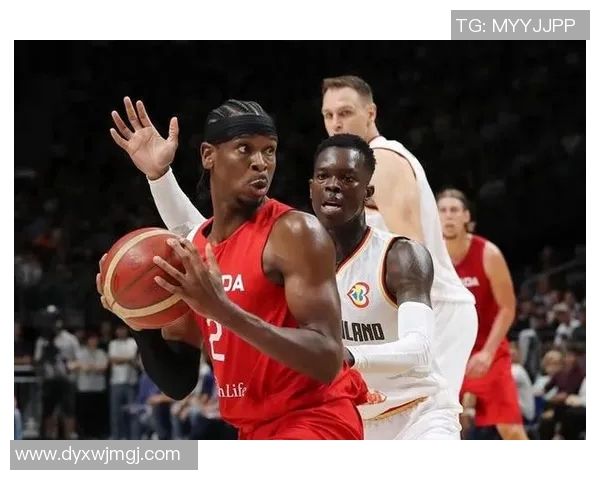 西安篮球队在世界杯预选赛积分榜上以60分稳居第一名展现强劲实力